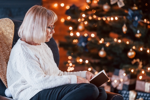 Winter wellbeing tips for older adults this Christmas 